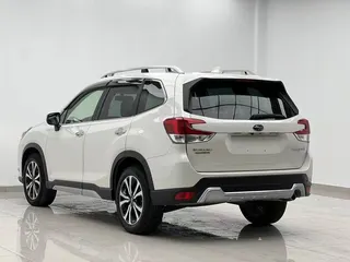 Subaru Forester, 2022 — фото 4