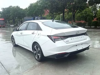 Hyundai Elantra, 2022 — фото 2