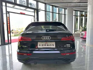 Audi Q5L Sportback, 2022 — фото 3