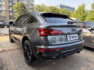 Audi Q5L Sportback, 2022 — фото 4