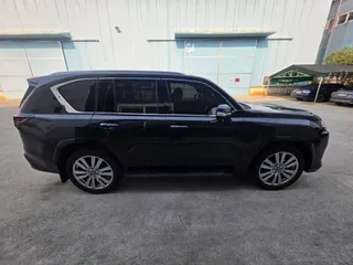 Lexus LX700h VIP, 2026 — фото 4