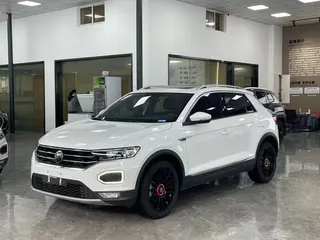 Volkswagen T-Roc, 2021 — фото 1