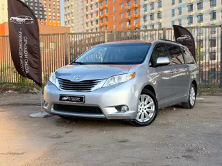 Toyota Sienna, 2015 — фото 1