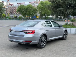 Skoda Superb, 2025 — фото 3