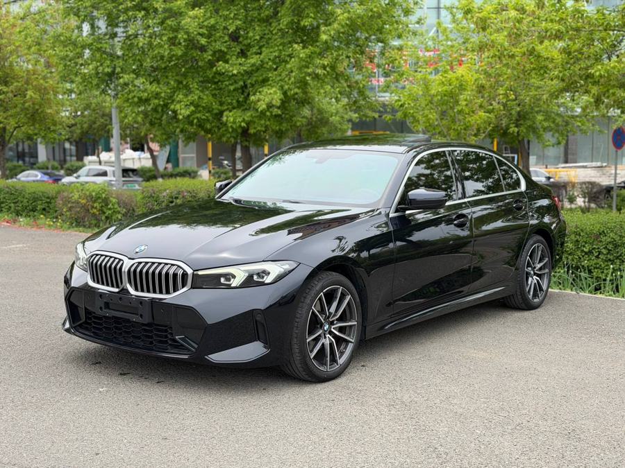 BMW 320 Li, 2022
