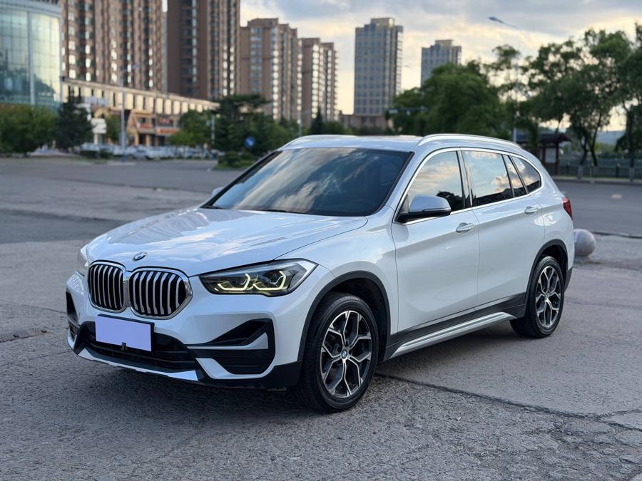 BMW X1 2021 — фотография из предложения поставщика