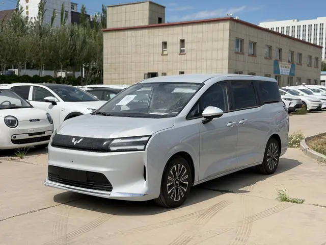 Wuling Xingguang 730, 2026
