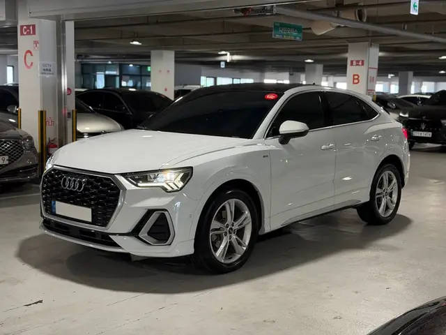 Audi Q3 Sportback, 2022