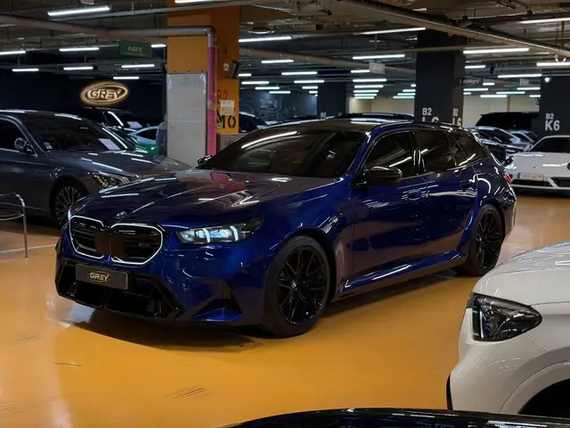 BMW M5 Touring, 2025