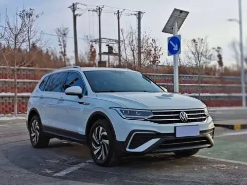 Volkswagen Tiguan L, 2022