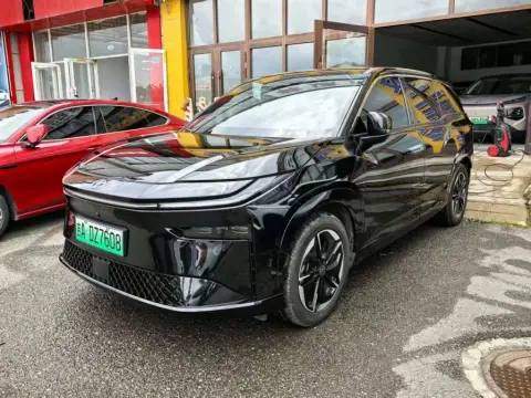 Toyota bZ3X, 2025